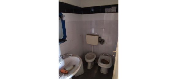 3 bedrooms Apartment in Palermo, Italy No. 330286 4