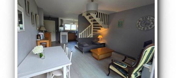 Дом с 3 спальнями в Берньер-сюр-Мер, Франция № 317729 3