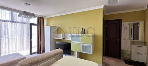 2 Schlafzimmer Wohnung in Sveti Vlas, Bulgaria, Nr. 1074 4