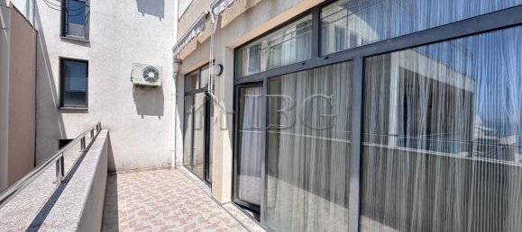 2 Schlafzimmer Wohnung in Sveti Vlas, Bulgaria, Nr. 1074 9