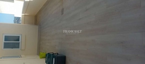 2 chambres Penthouse à Victoria, Malta No. 11355 8