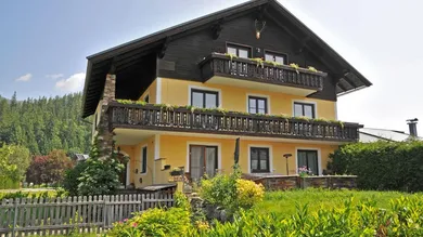 Дом с 10 комнатами в Бад Миттерндорф, Австрия № 223232