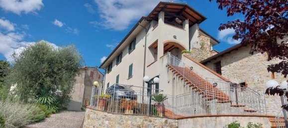 6 rooms House in Massarosa, Italy No. 235418 16