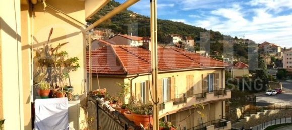5-salle Penthouse à Finale Ligure, Italy No. 53790 29