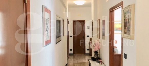 5-salle Penthouse à Finale Ligure, Italy No. 53790 18