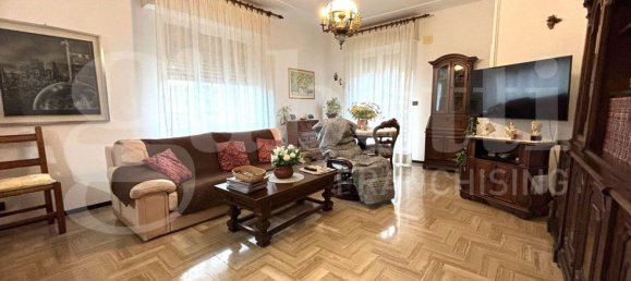 5-salle Penthouse à Finale Ligure, Italy No. 53790 6