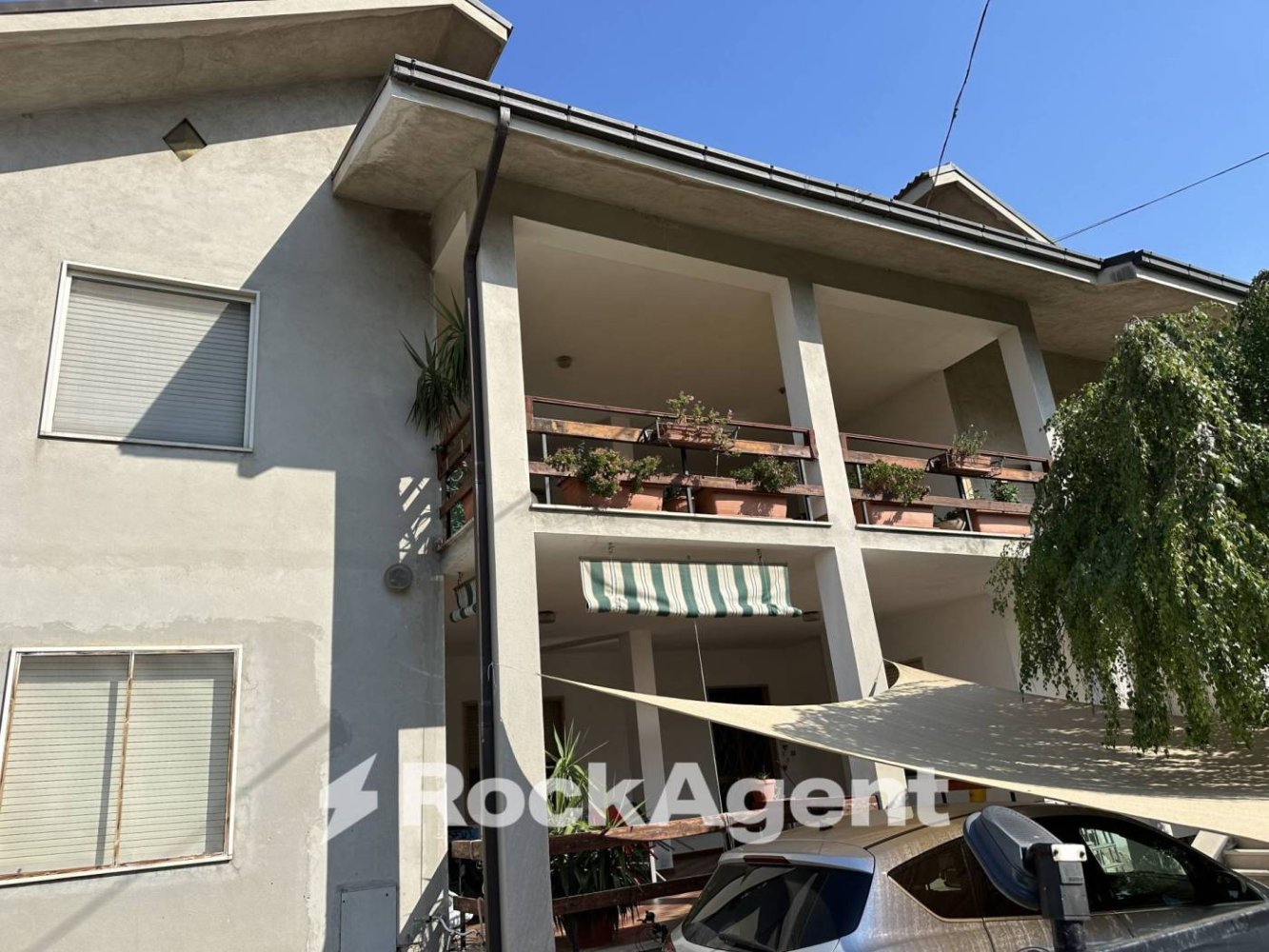 Квартира с 3 спальнями в Аланно, Италия № 342142