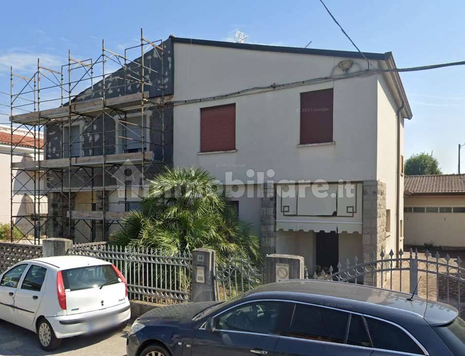 3 Schlafzimmer Haus in Tombolo, Italy, Nr. 370252