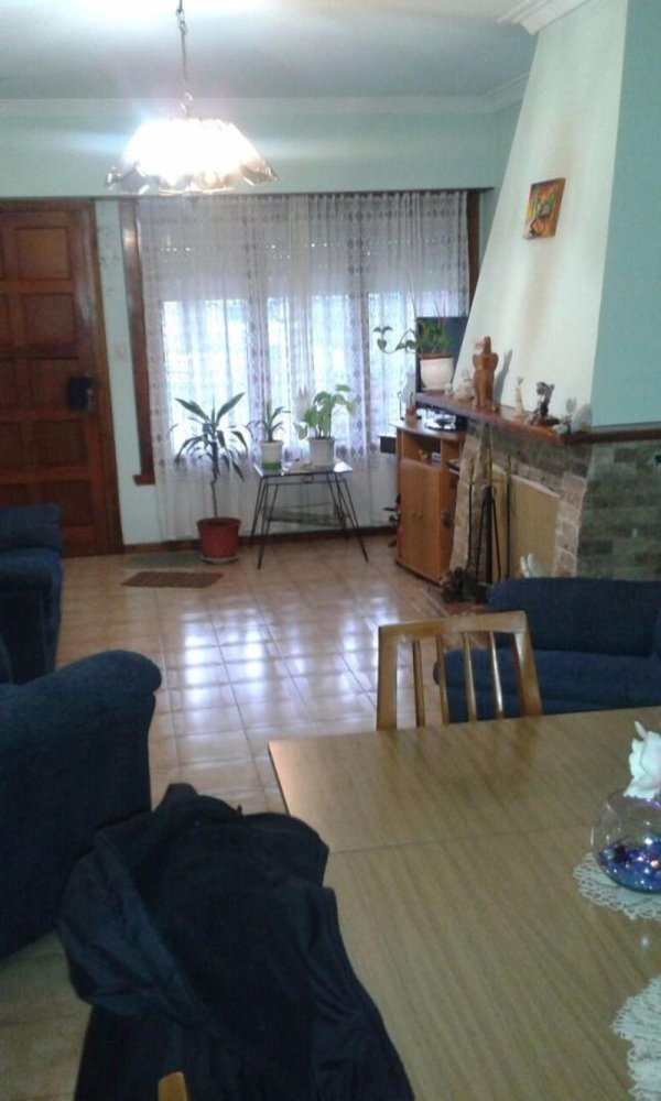 3 bedrooms House in Mar del Plata, Argentina No. 97200