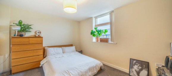 Apartamento de 2 dormitorios en London, United Kingdom No. 7738 14