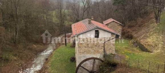 3 bedrooms House in Lama Mocogno, Italy No. 317820 3