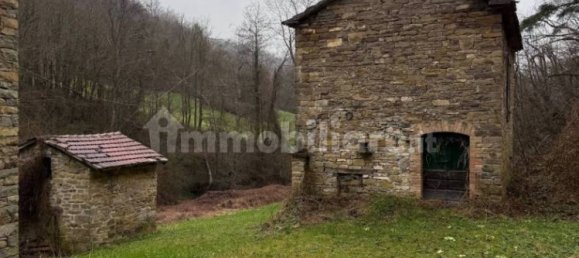 3 bedrooms House in Lama Mocogno, Italy No. 317820 6