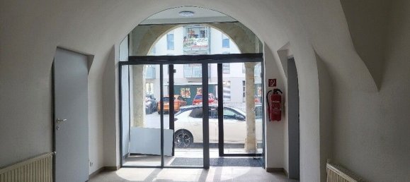 131m² Office in Laa an der Thaya, Austria No. 132898 2