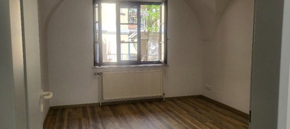 131m² Office in Laa an der Thaya, Austria No. 132898 8