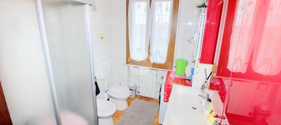 2 bedrooms Apartment in Colorno, Italy No. 89397 12