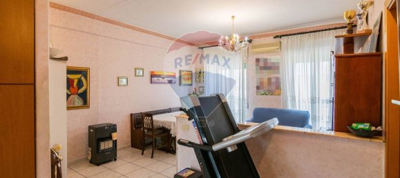 3-salle Appartement à Catania, Italy No. 127404 12