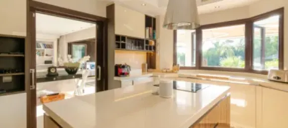 Casa de 6 dormitorios en Marbella, Spain No. 121223 35