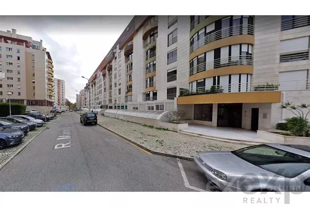 116m² Office in Lisbon, Portugal No. 336631