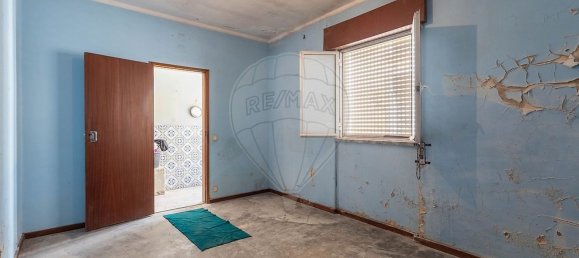 Дом с 4 спальнями в Фару, Португалия № 170169 4