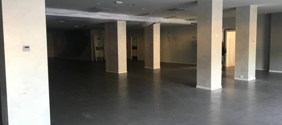 Propiedad comercial de 2 habitaciónes en Brescia, Italy No. 283575 8