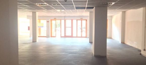 Propiedad comercial de 2 habitaciónes en Brescia, Italy No. 283575 3