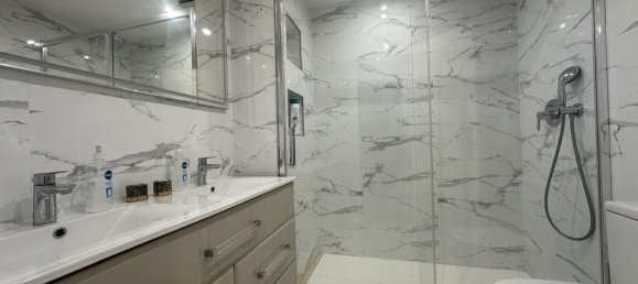 5 bedrooms Townhouse in Marbella, Spain No. 147114 7