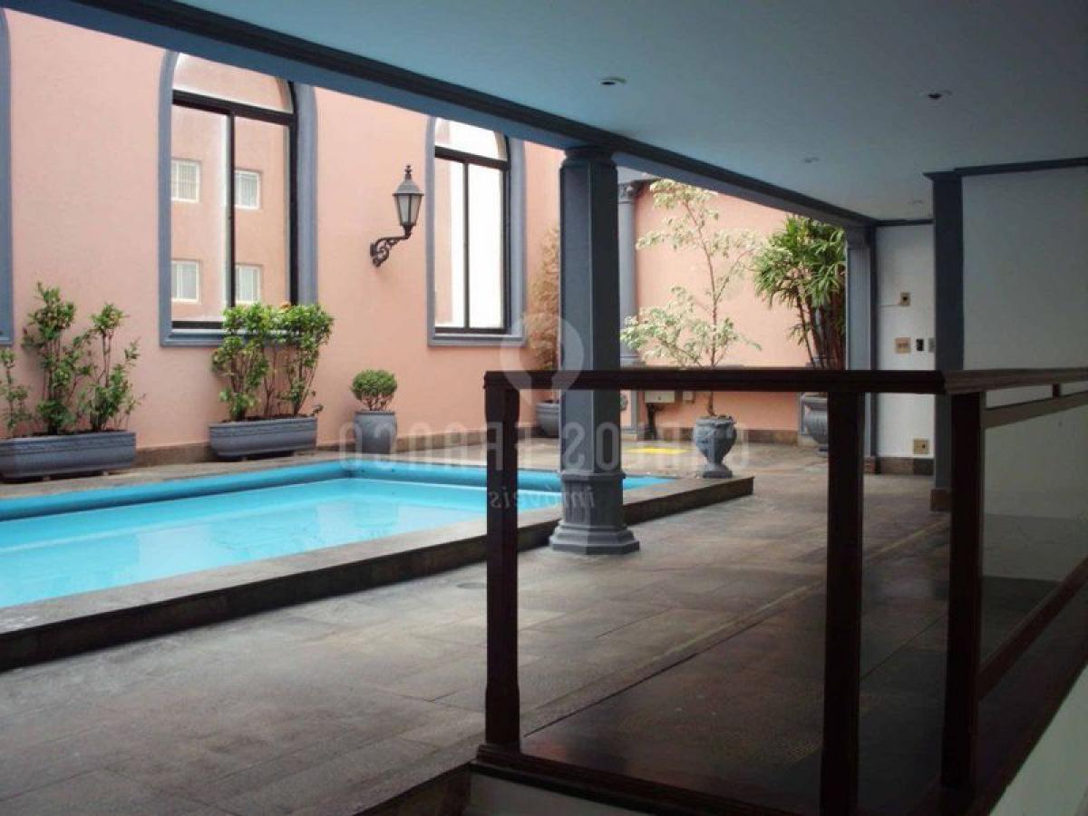 Дом с 4 спальнями в Сан-Паулу, Бразилия № 593614