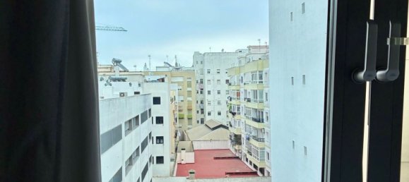 Квартира с 2 спальнями в Кадис, Испания № 148567 7