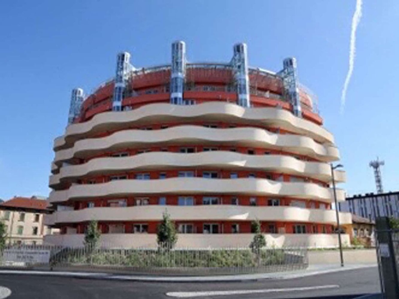 3 bedrooms Apartment in Legnano, Italy No. 393135