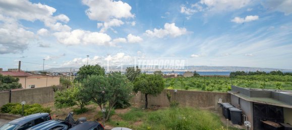 Apartamento de 2 dormitorios en Messina, Italy No. 354175 19