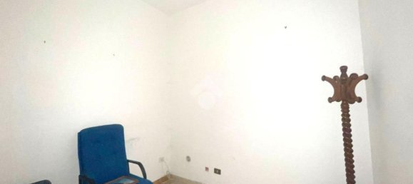 115m² Commercial property in Palermo, Italy No. 380778 18