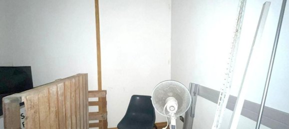 115m² Commercial property in Palermo, Italy No. 380778 3