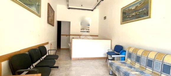 115m² Commercial property in Palermo, Italy No. 380778 21