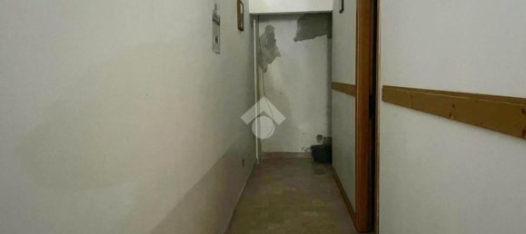 115m² Commercial property in Palermo, Italy No. 380778 10