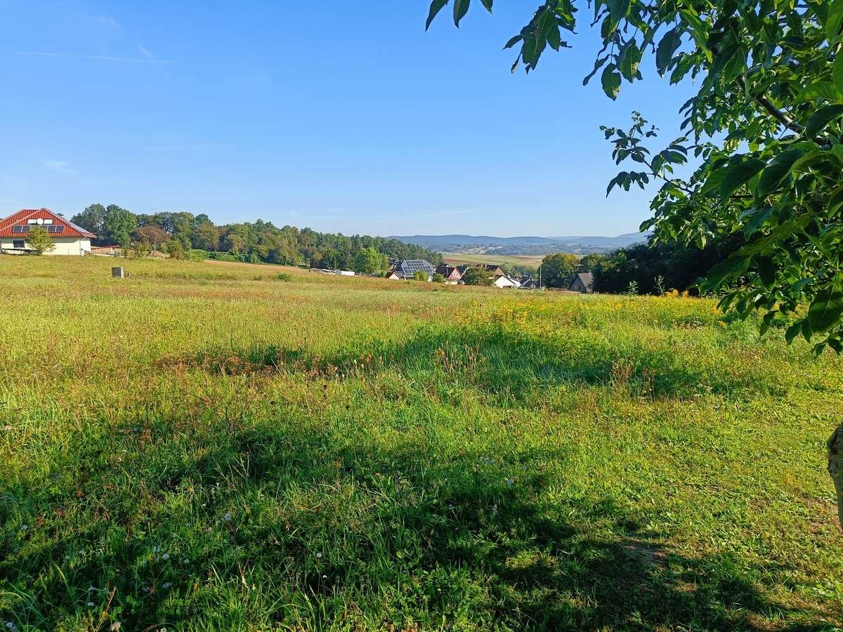 739m² Land in Hersfeld-Rotenburg, Germany No. 129074