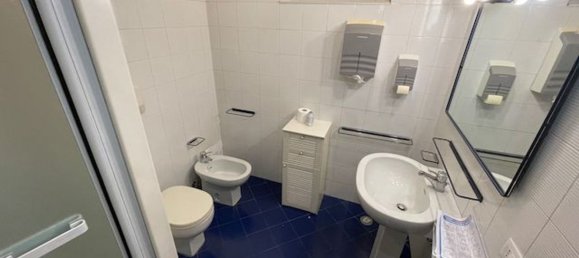 170m² Office in Florence, Italy No. 13614 8