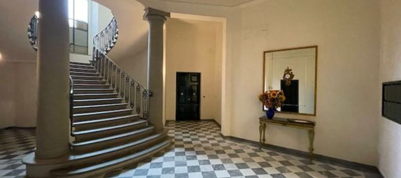 170m² Office in Florence, Italy No. 13614 26