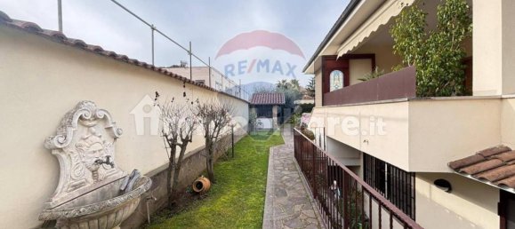 Villa de 5 dormitorios en Rome, Italy No. 86353 2