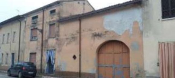 7 rooms Apartment in Mariana Mantovana, Italy No. 180951 3