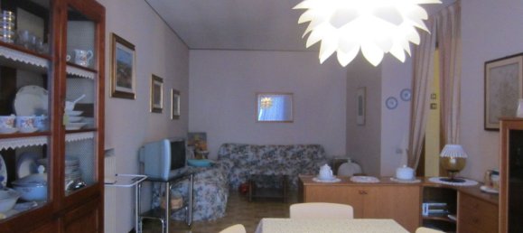 12غرفة منزل في San Ginesio, Italy رقم 70181 16