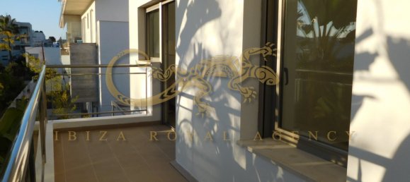 3 غرف نوم شقة في Talamanca, Spain رقم 895 8