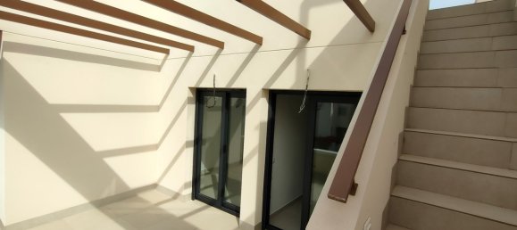 Apartamento de 2 dormitorios en Torrevieja, Spain No. 285359 2