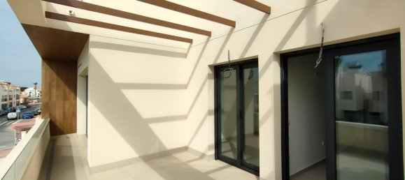 Apartamento de 2 dormitorios en Torrevieja, Spain No. 285359 7