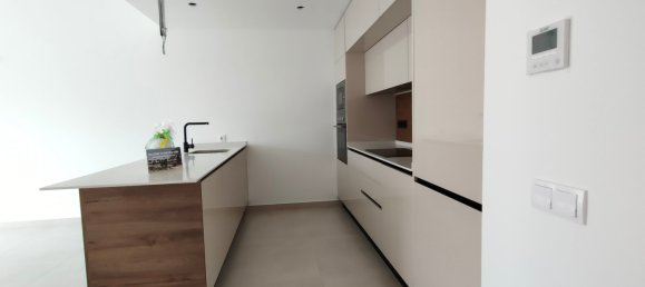 Apartamento de 2 dormitorios en Torrevieja, Spain No. 285359 20