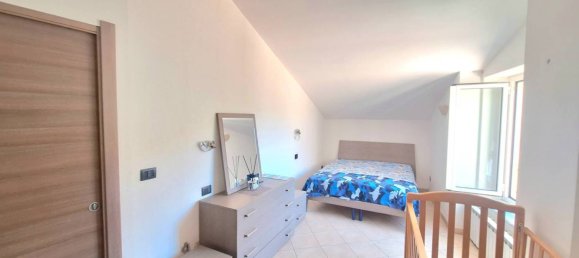 3-salle Appartement à Pietra Ligure, Italy No. 295970 10