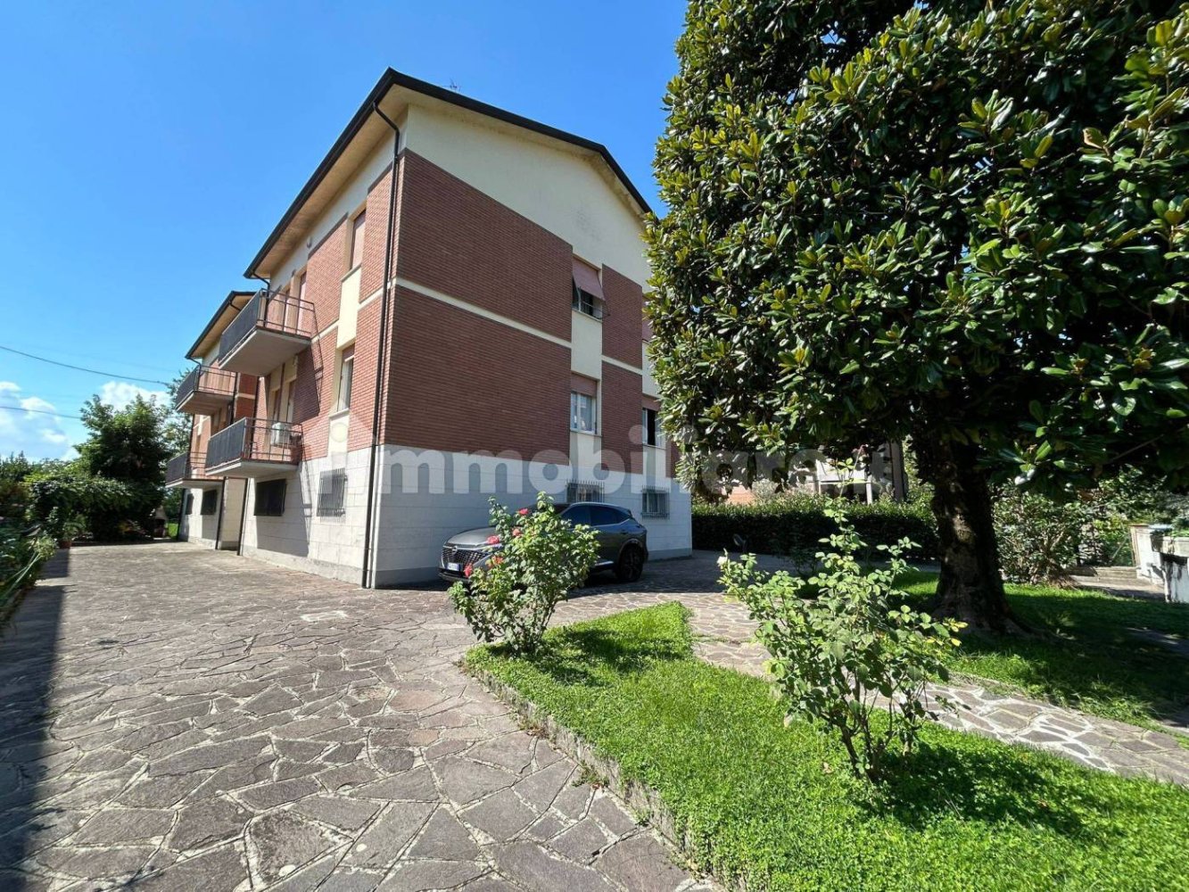 3 bedrooms Apartment in Reggio Emilia, Italy No. 363829