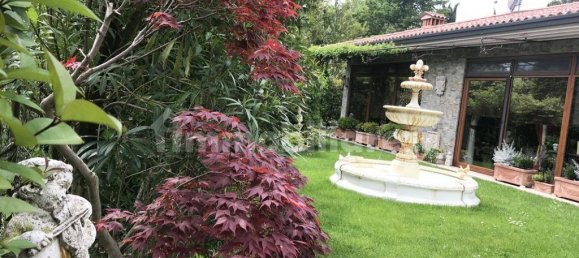 2 bedrooms Villa in Padenghe sul Garda, Italy No. 238898 2