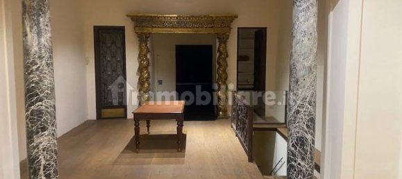 2 rooms Commercial property in Florence, Italy No. 220293 5