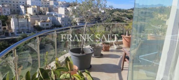 3 غرف نوم طابقين في Swieqi, Malta رقم 9989 2