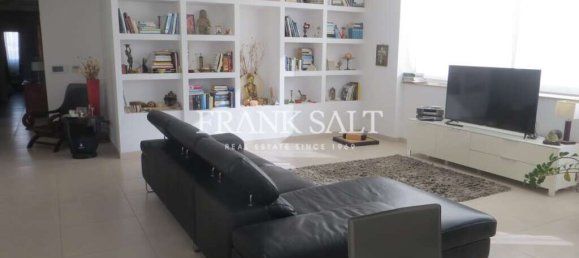 3 غرف نوم طابقين في Swieqi, Malta رقم 9989 3